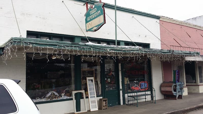 3rd Generation antiques Shop