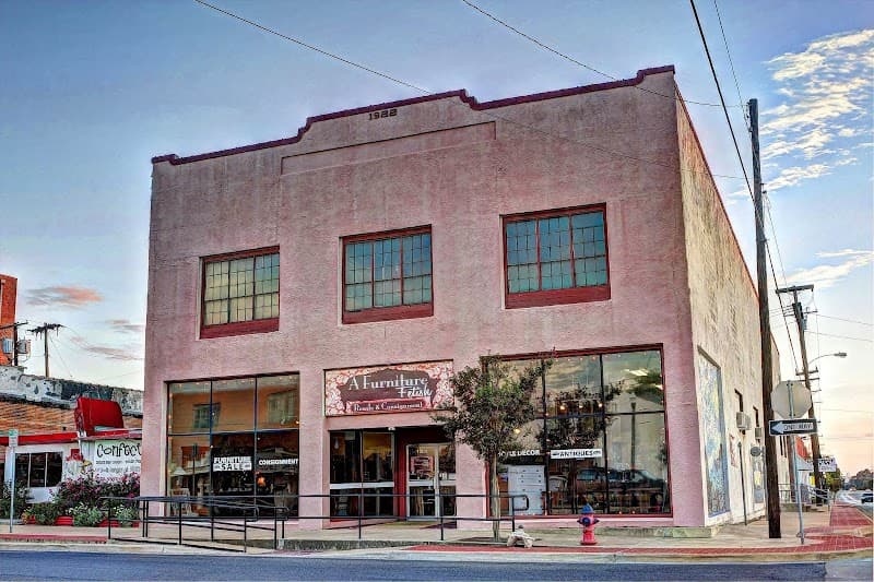 A Furniture Fetish Consignment & Estate Sales