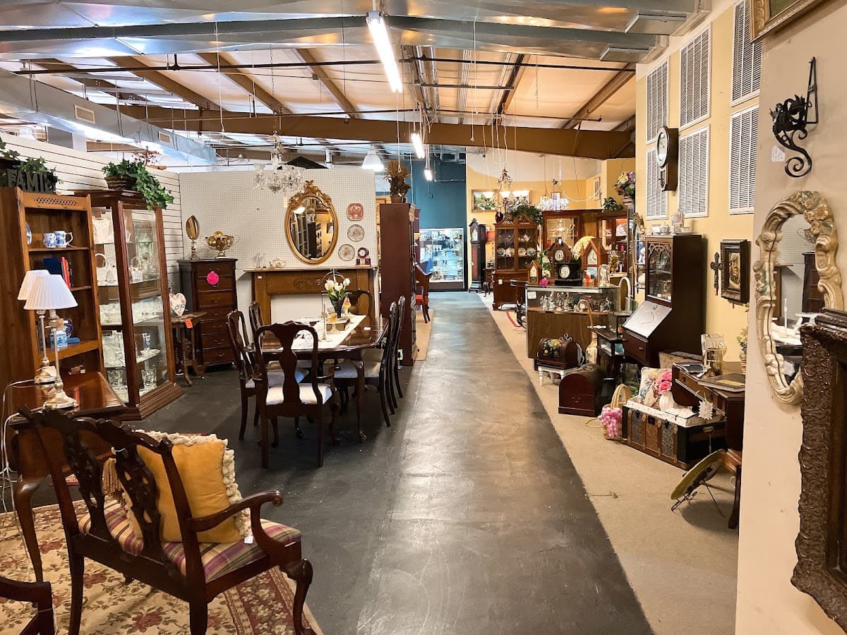 Alford Avenue Antiques & Vintage Furniture