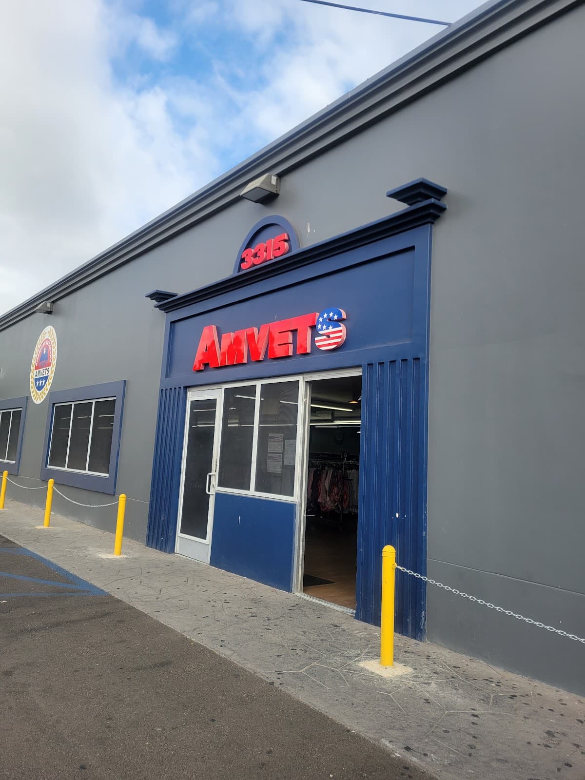 AMVETS Thrift Store