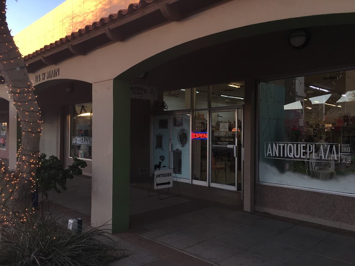 Antique Plaza