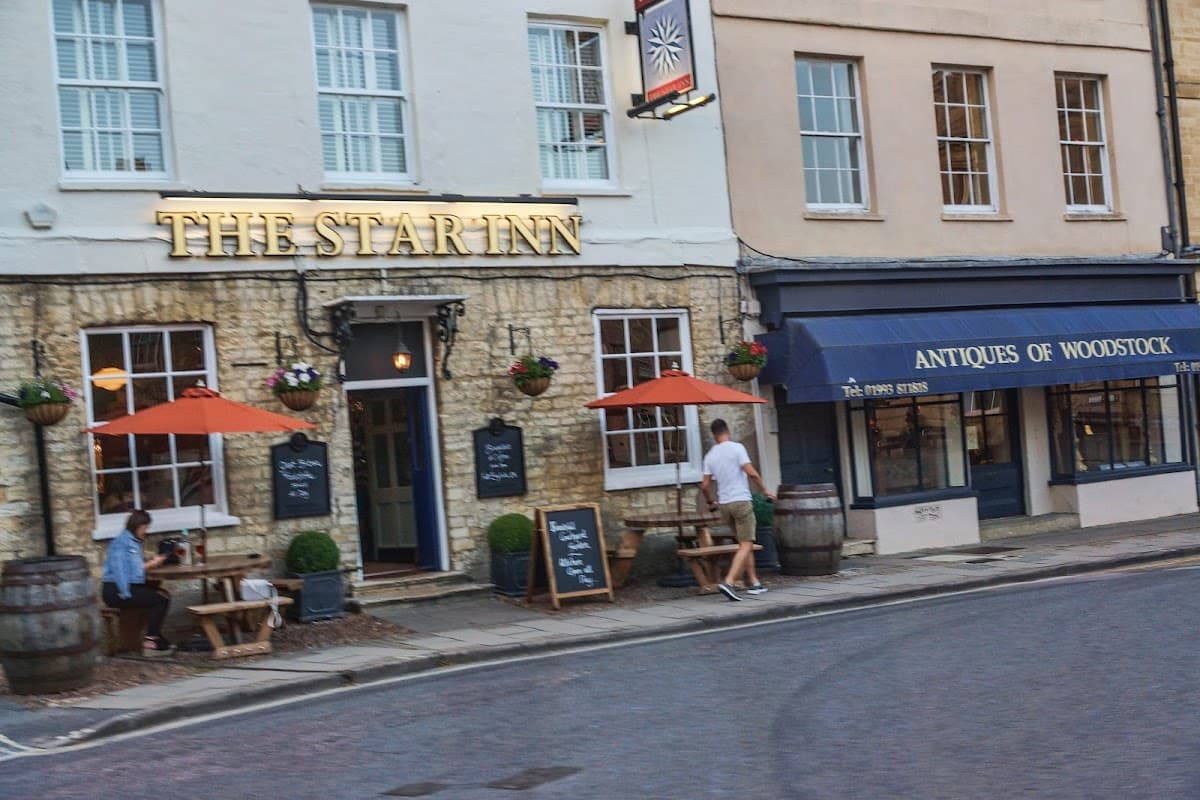 Antique Shops UK: Antique Oak Furniture