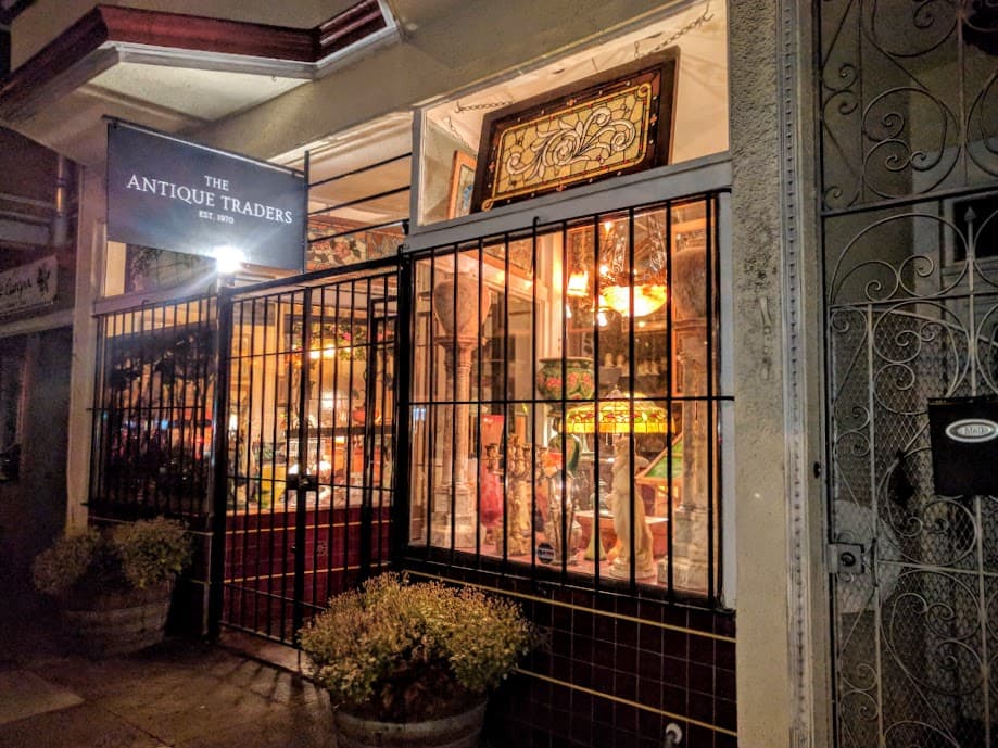 Antique Traders