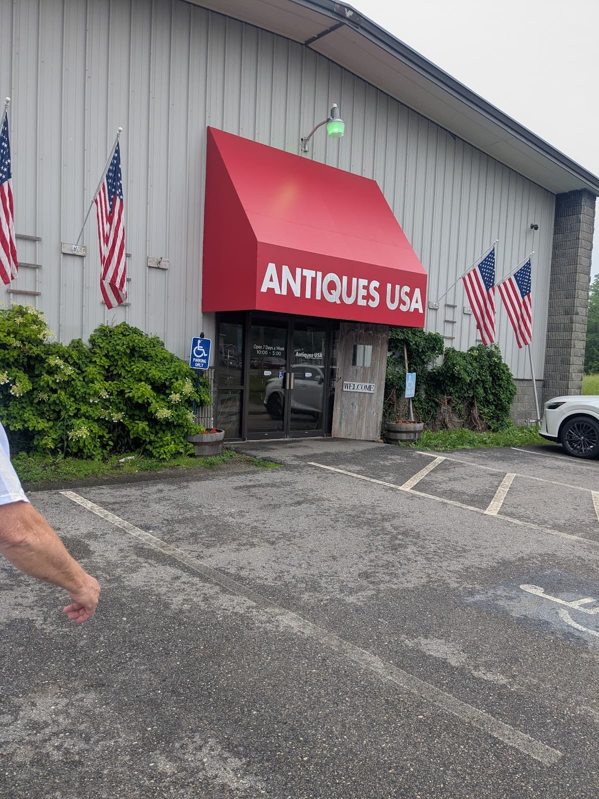 Antiques USA