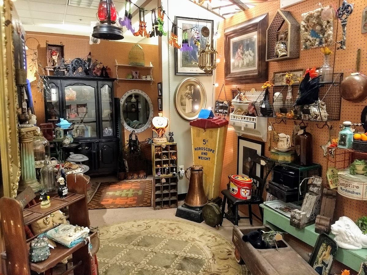 Black Rose Antiques & Collectables