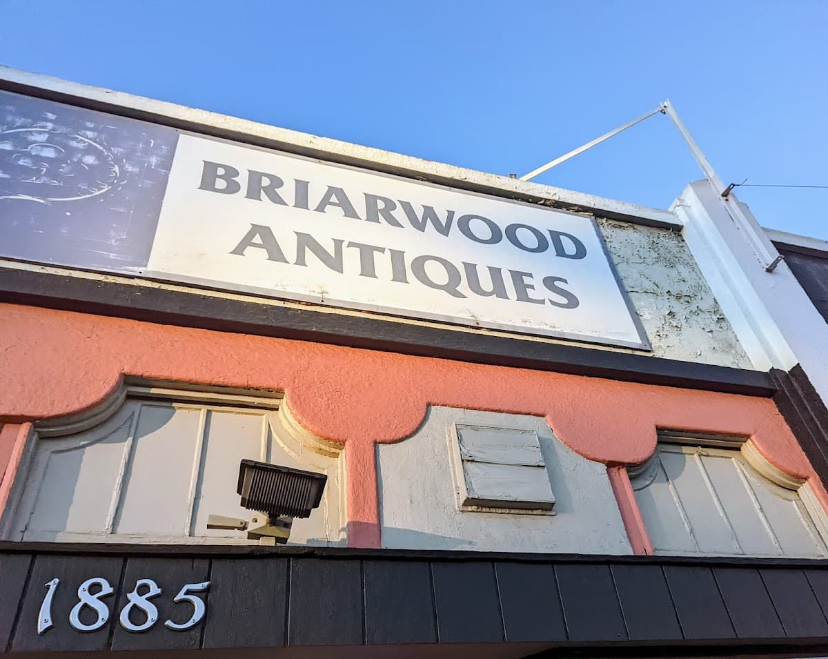 Briarwood Antiques and Collectibles