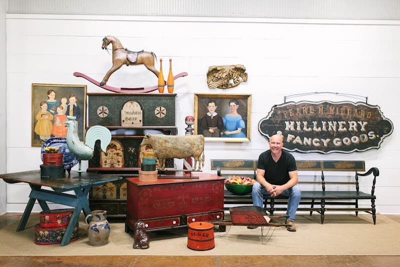 Bright Star Antiques Auction House