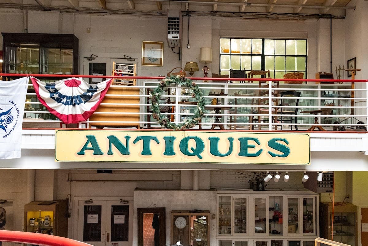Bunker Hill Antiques Associates