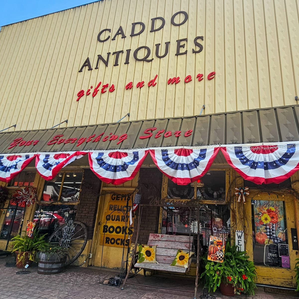 Caddo Antiques Gifts and More