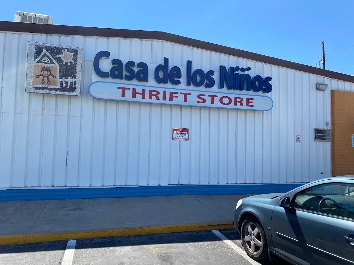 Casa De Los Ninos Thrift Store