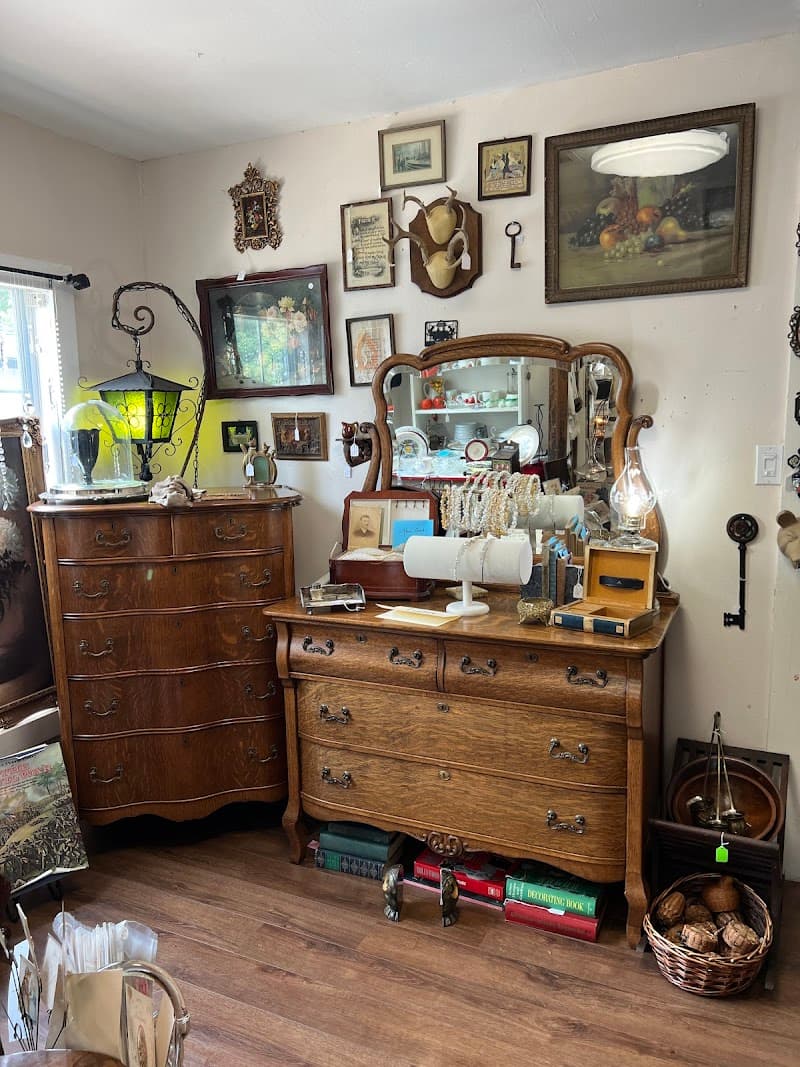 Clover House Antiques