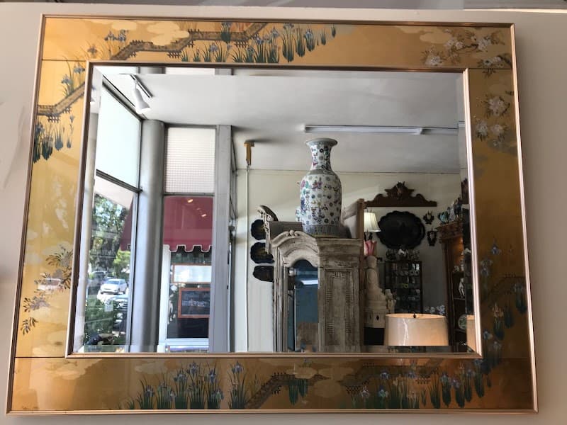 Clutter Antiques