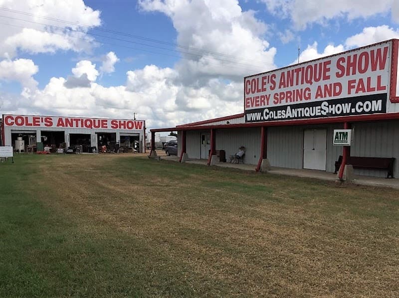 Coleβs Antique Show