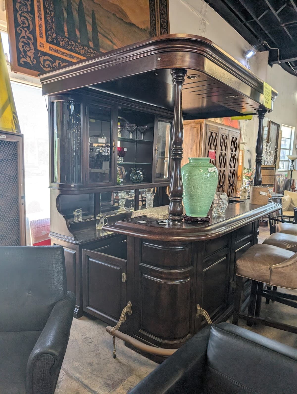 Consignment Classics Home Furnishings