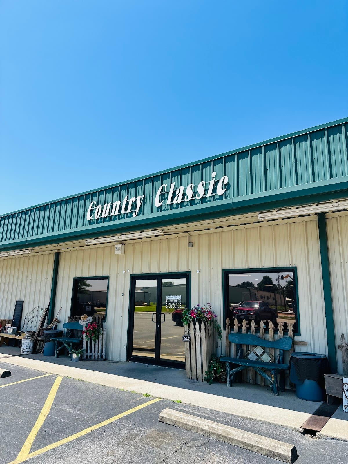Country Classic Antiques