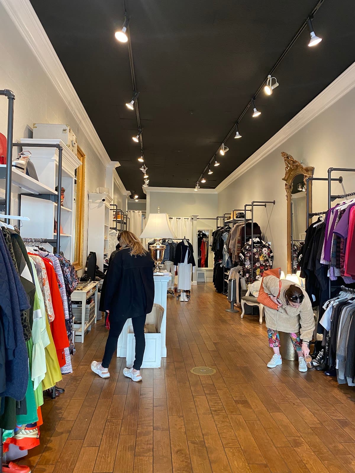 Cris Consignment