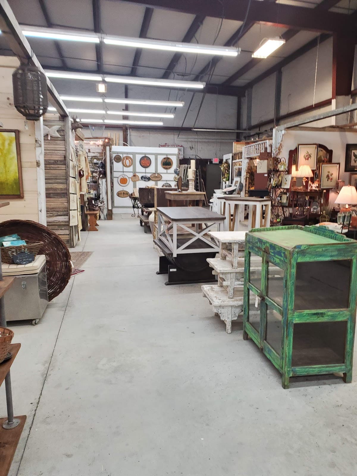 Curiosity Consignment Mega Warehouse