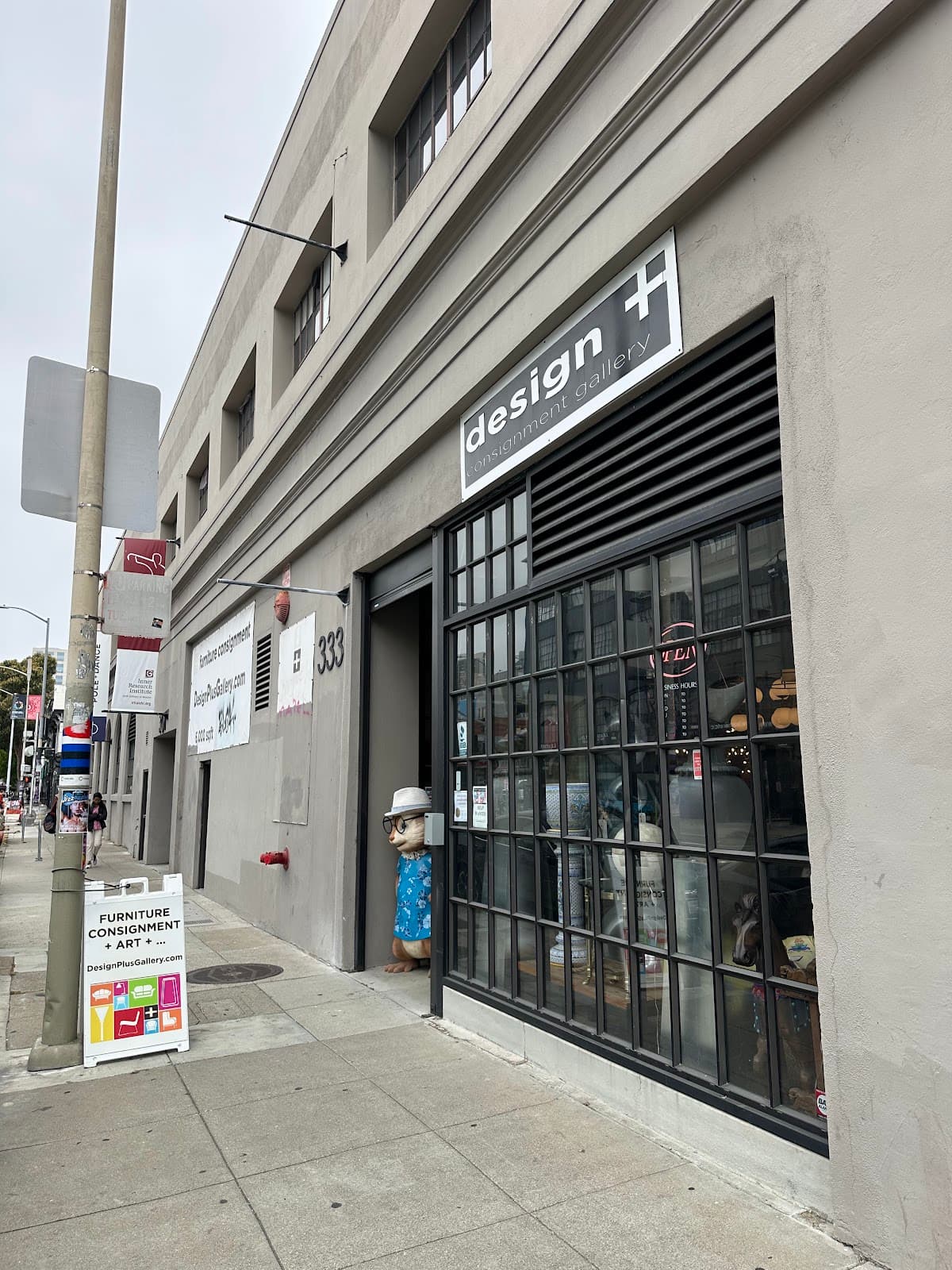 Design Plus Consignment Gallery