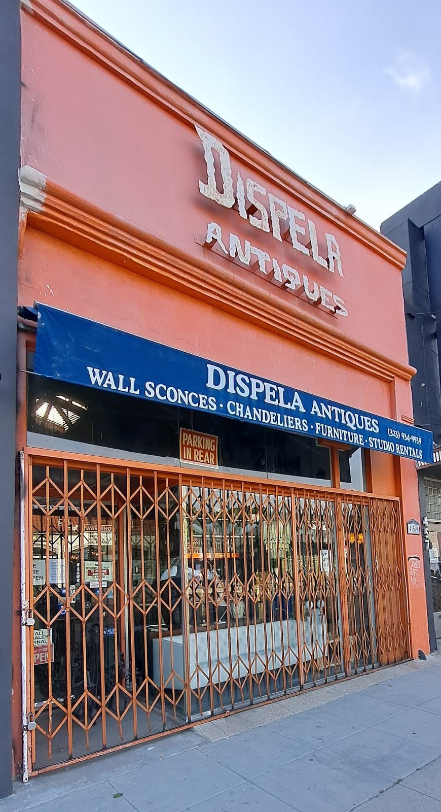 Dispela Antiques