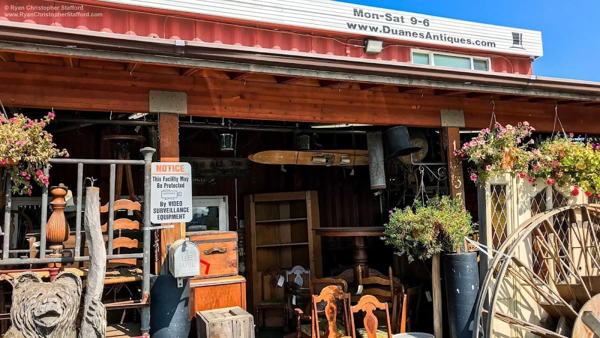 Duaneβs Antique Market