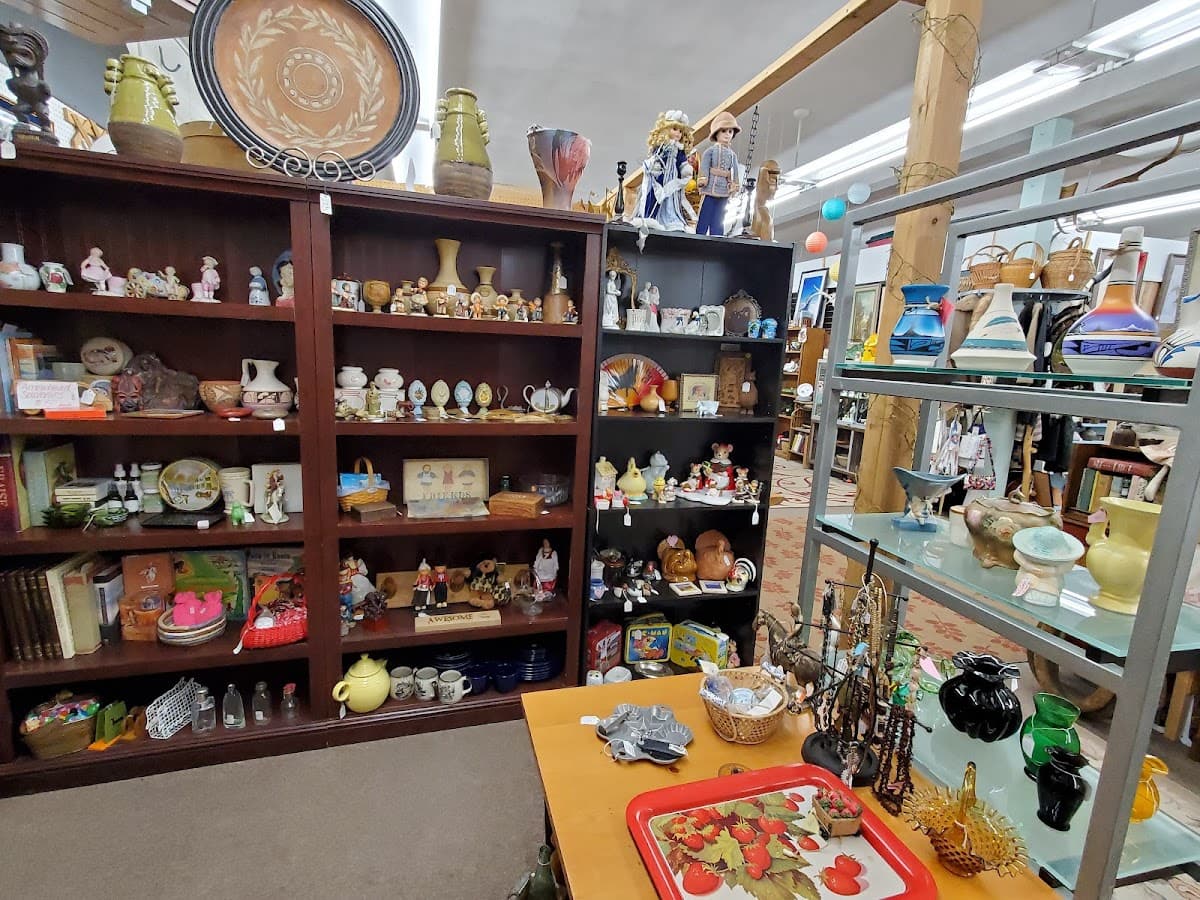 Eclectic Elephant Antiques
