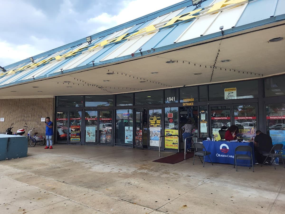 El Mono Mercado Latino
