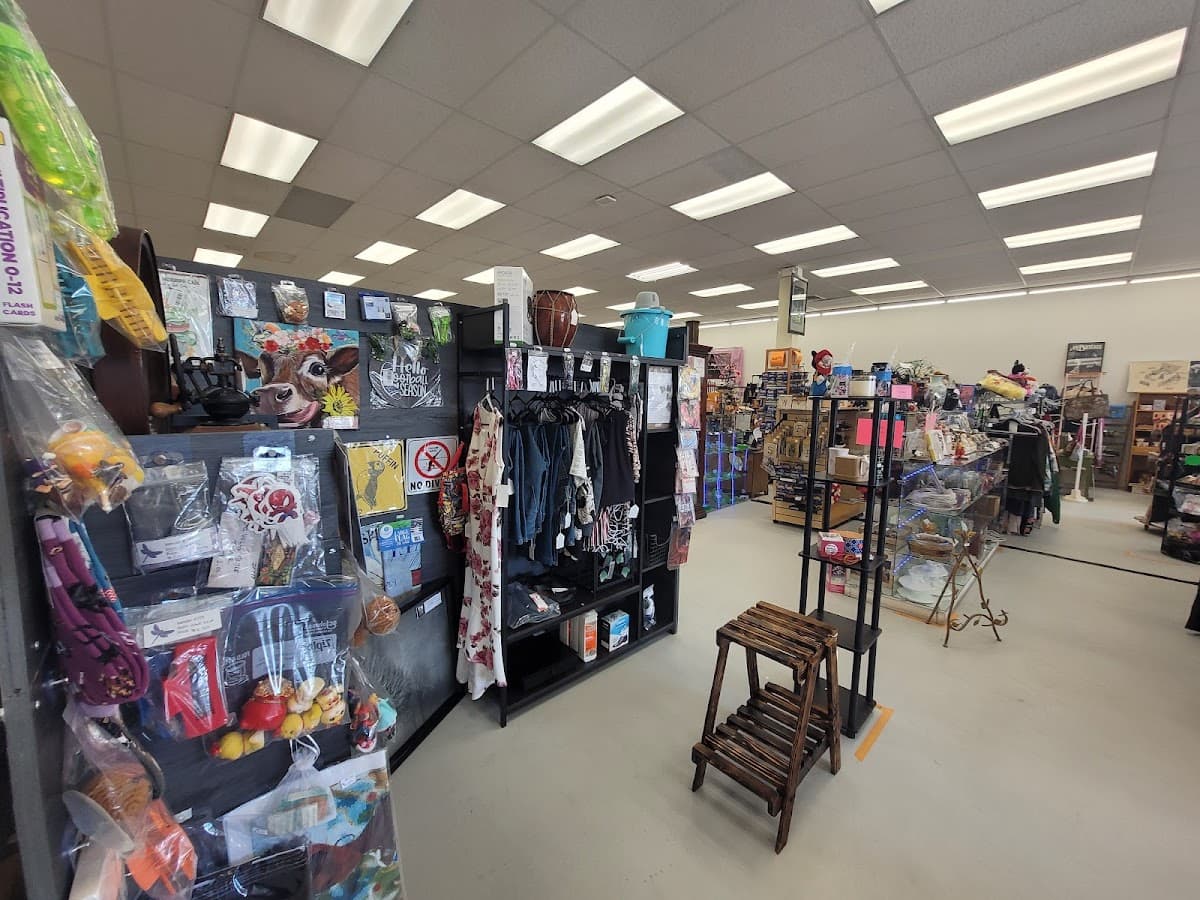 Finders Keepers Indoor Flea Market
