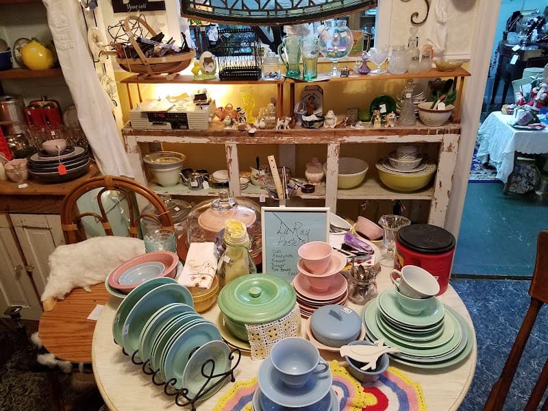 Flossie’s Antiques