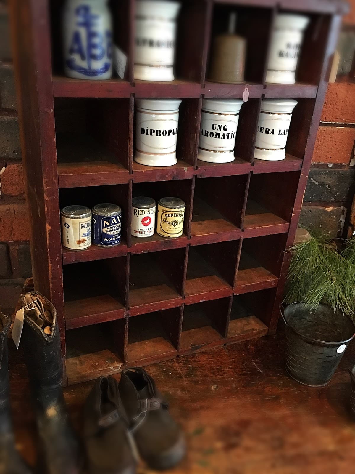 Freckle Farm Primitives and Antiques