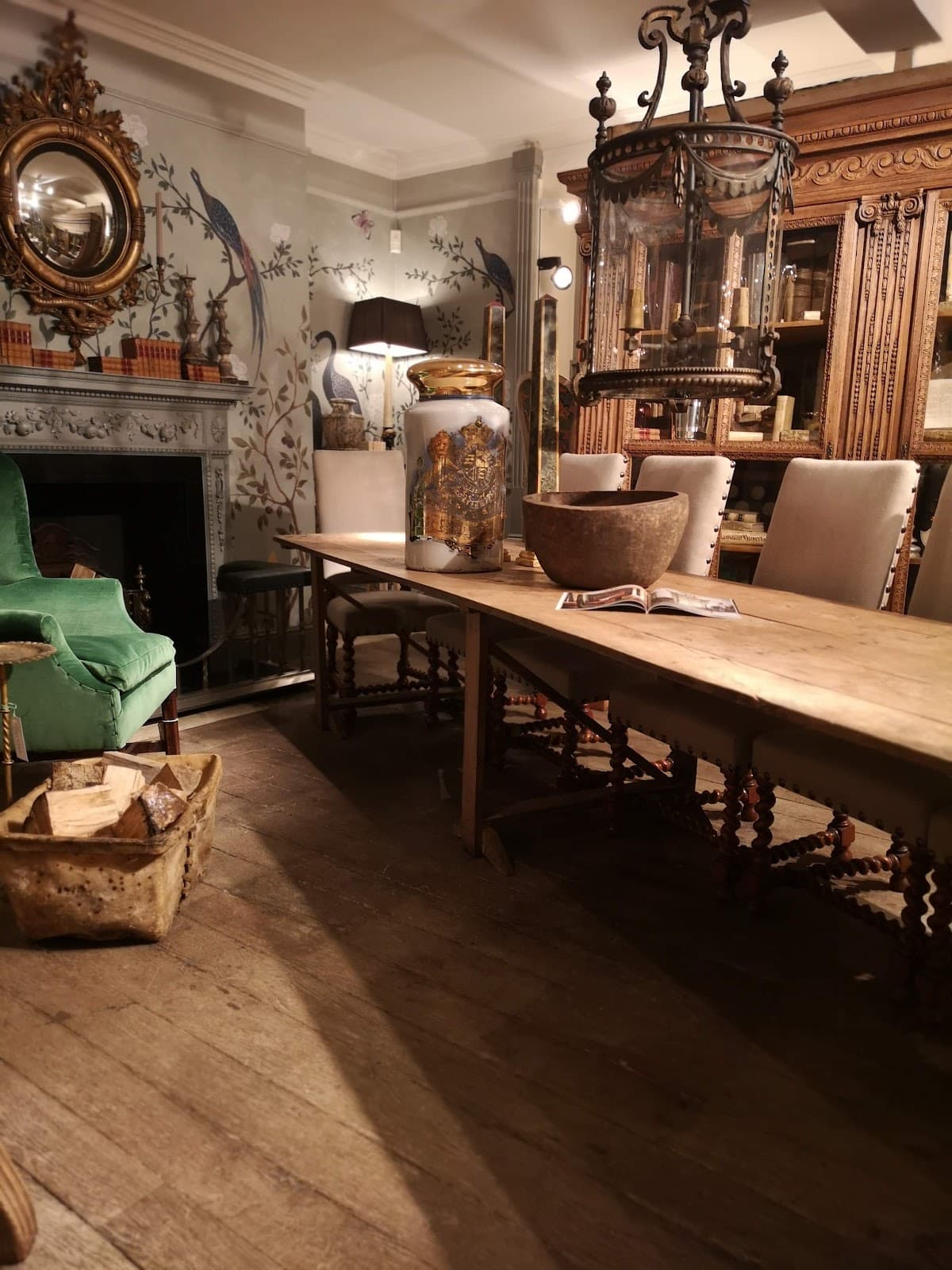 French Antiques, Italian Antiques, Swedish Antiques : Brownrigg Interior, UK