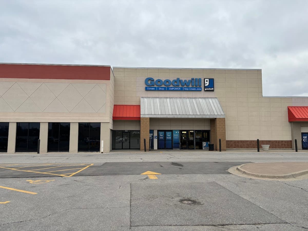 Goodwill North Oak