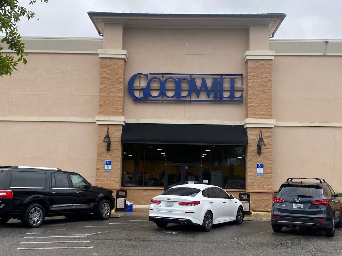 Goodwill Thrift Store β Lakewood