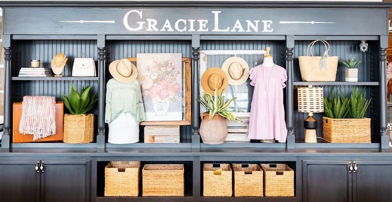 Gracie Lane