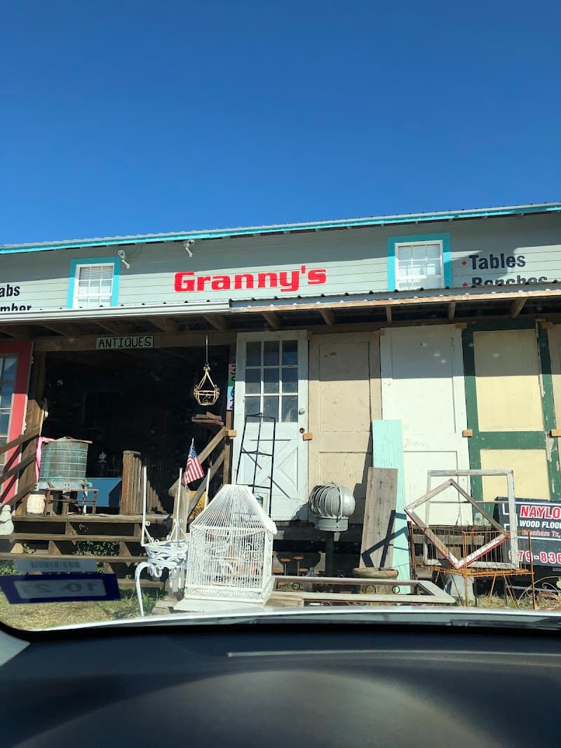 Granny’s Antiques