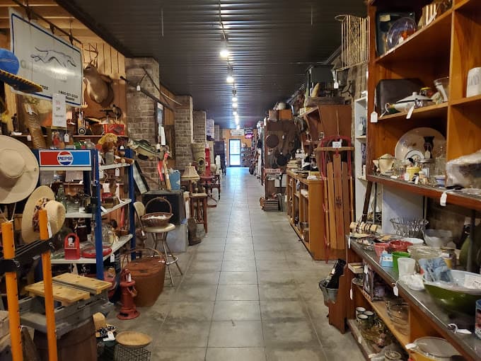 Highway Pickers Antique Mall & Flea Market