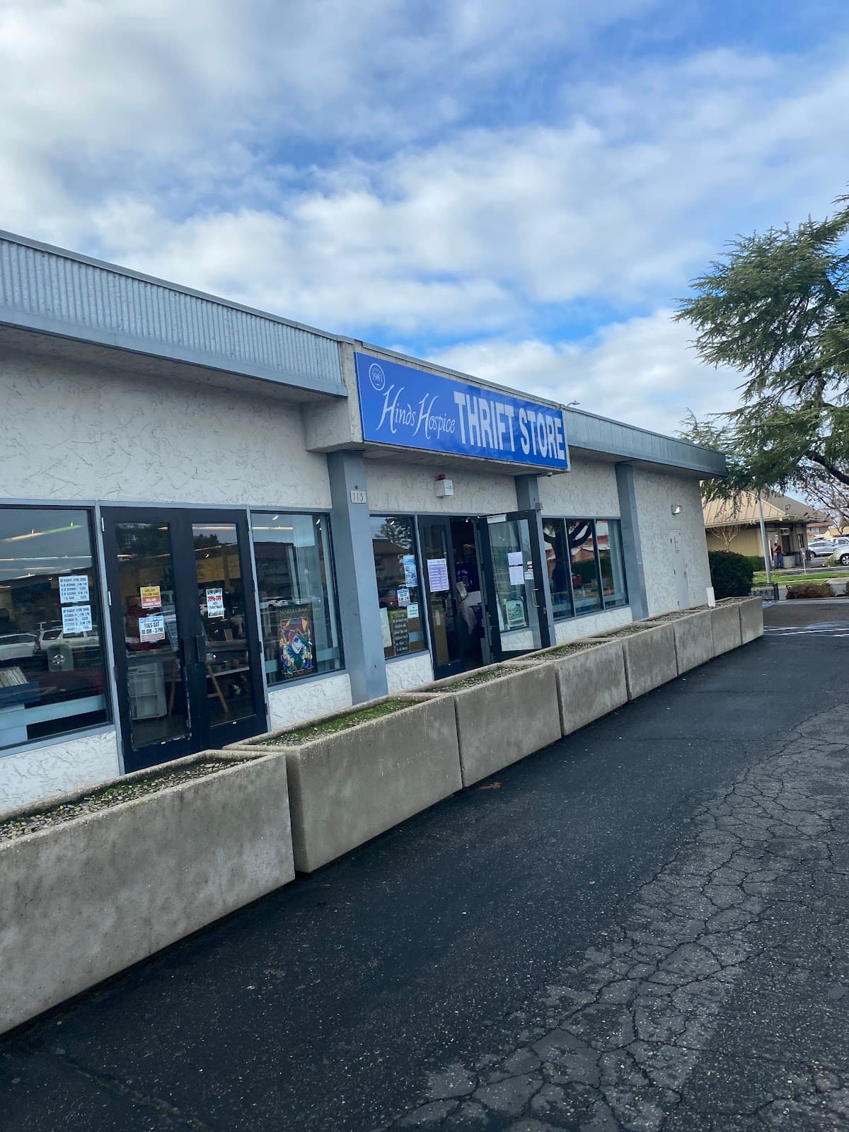 Hinds Hospice Thrift Store