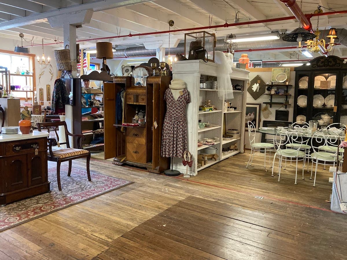 Key City Antique Mall & Shops