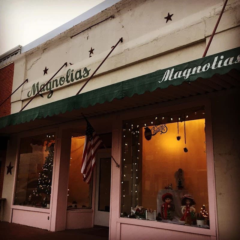 Magnolia Treasures & Antiques