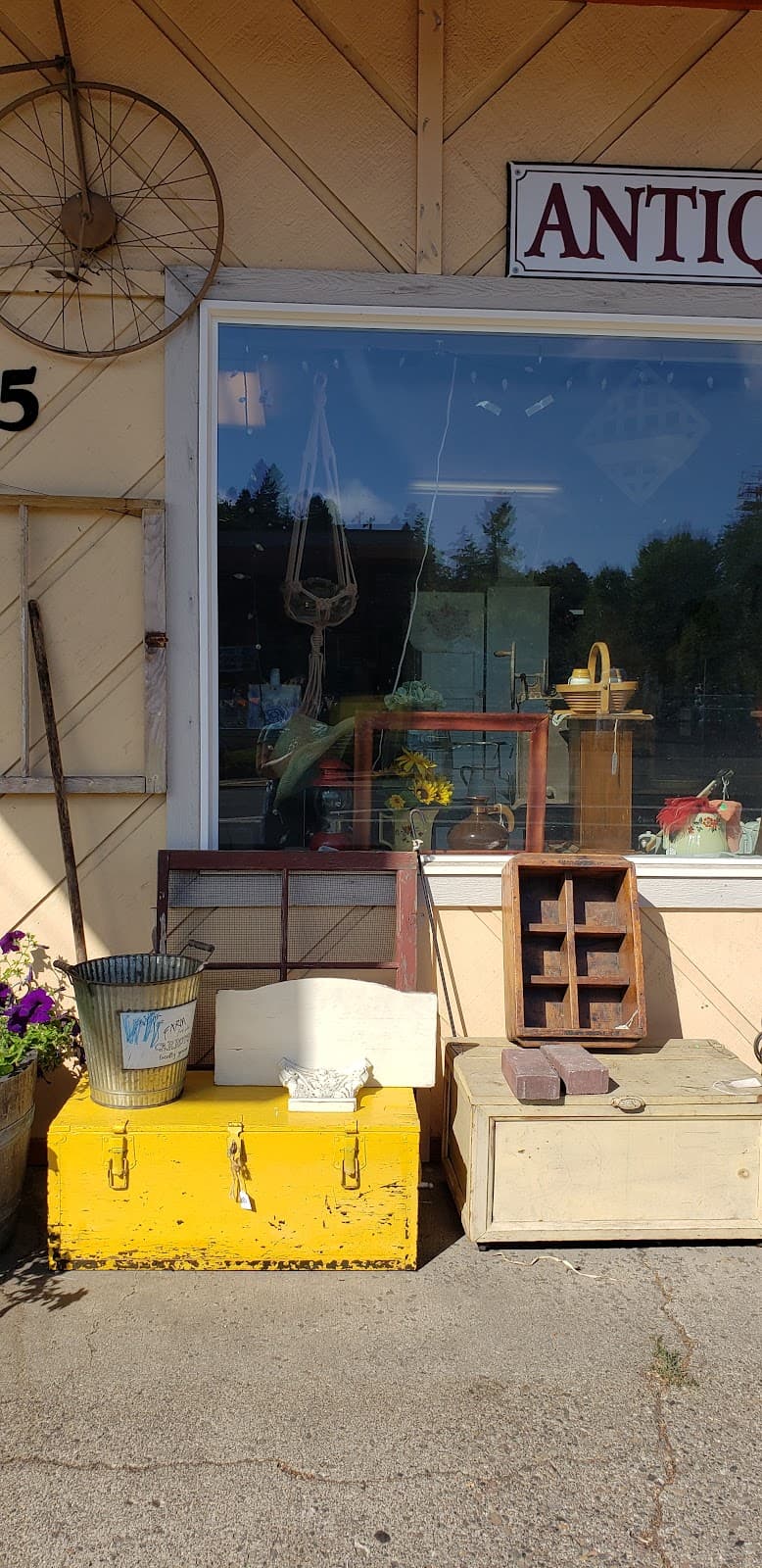 Main Street Antique Mall