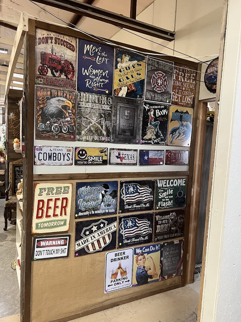 Meme & Pawpa’s Antiques