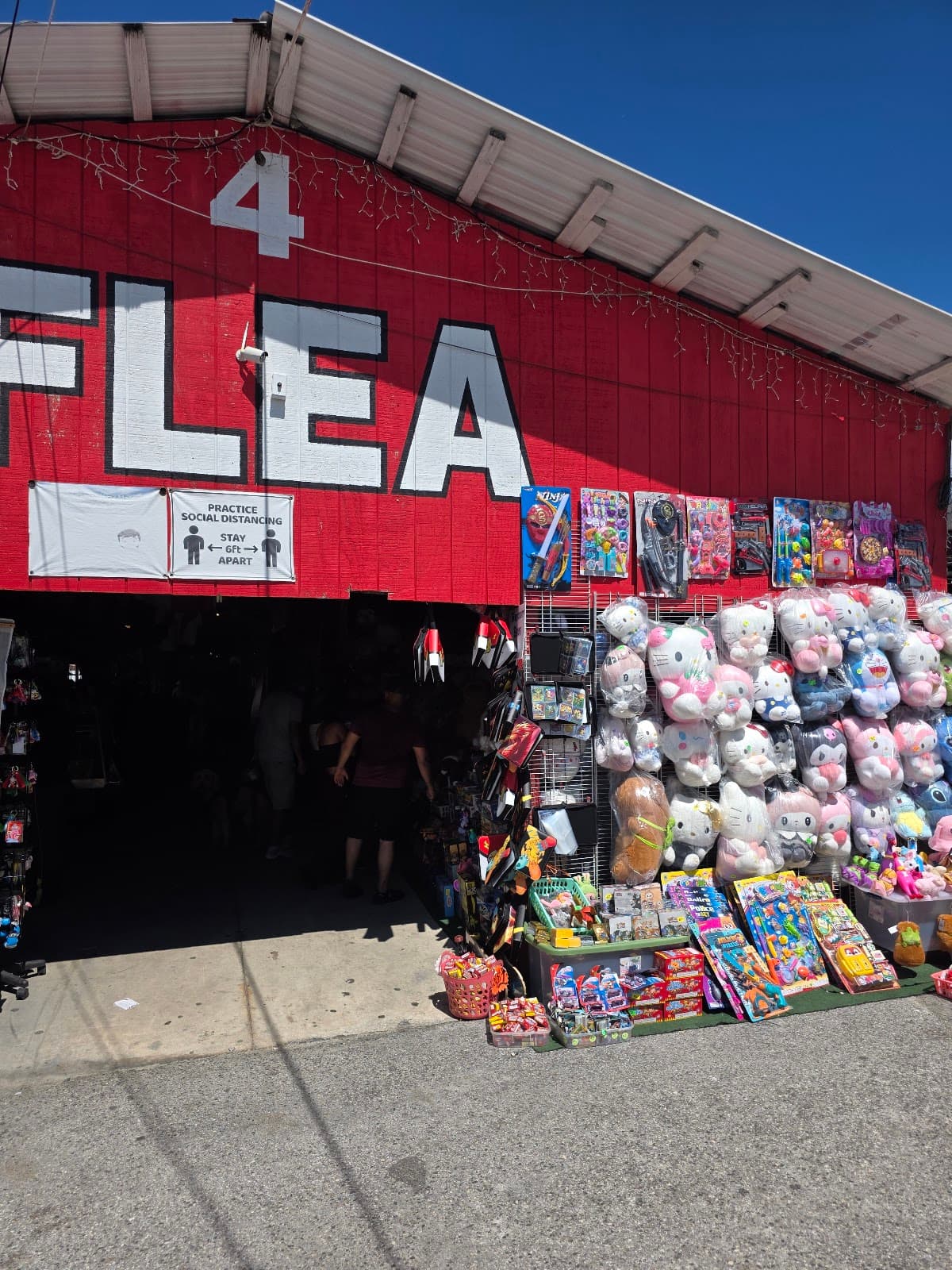 Mi Pueblo Flea Market