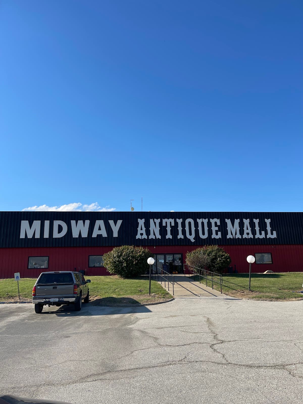 Midway Antique Mall