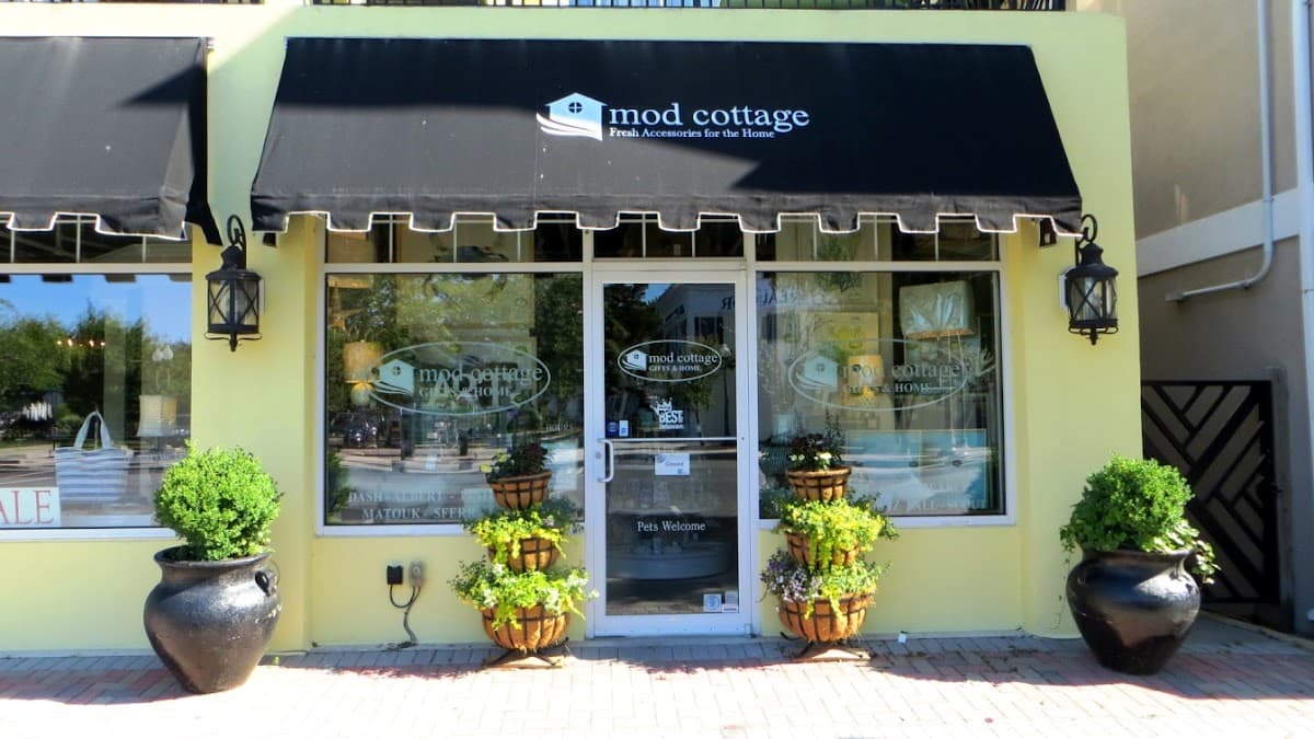 Mod Cottage