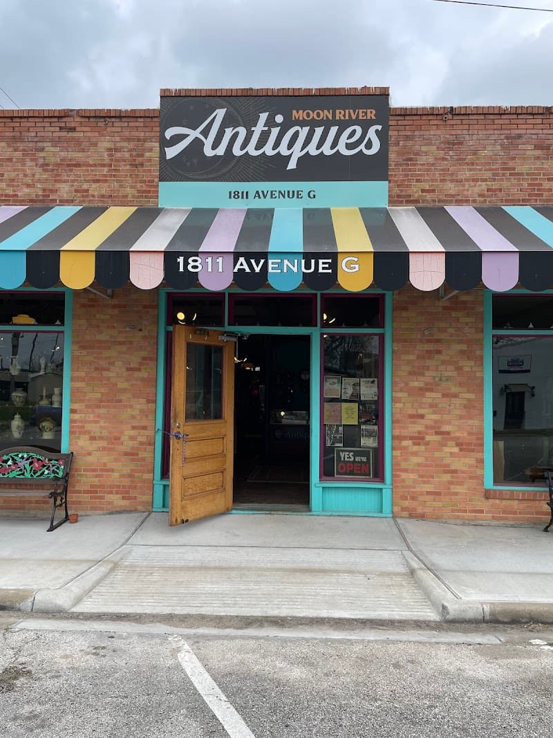 Moon River Antiques