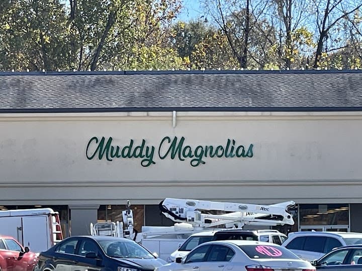 Muddy Magnolias Vendor Market