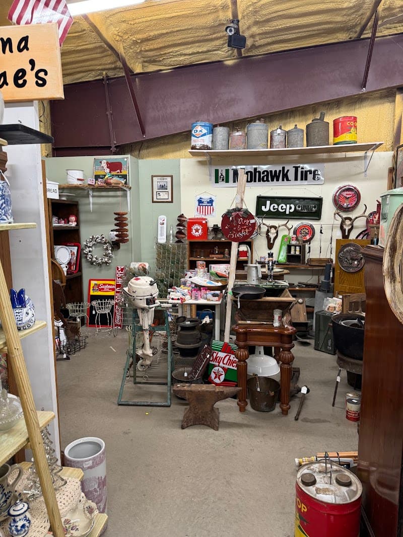Nacogdoches Antique Market