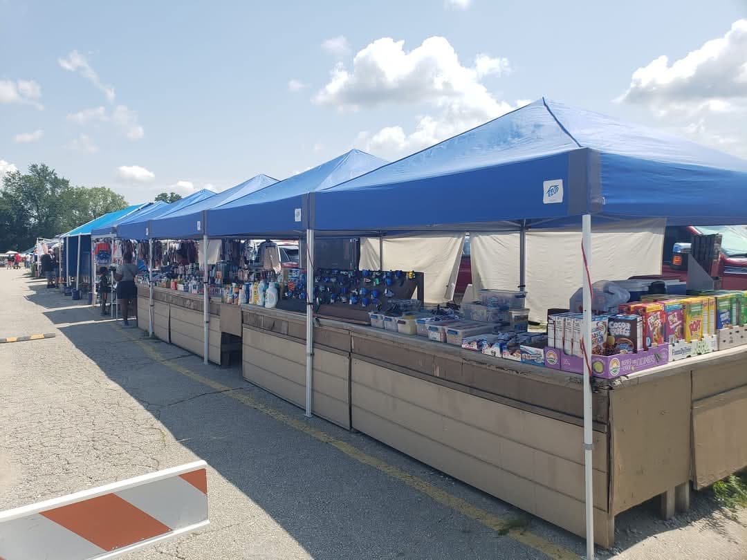 Nateβs Swap Shop 63rd Street Drive-In Flea Market