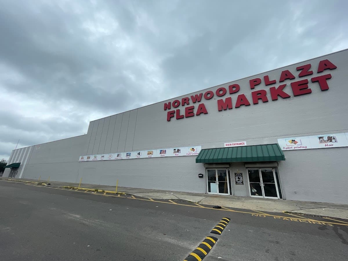 Norwood Plaza Flea Market