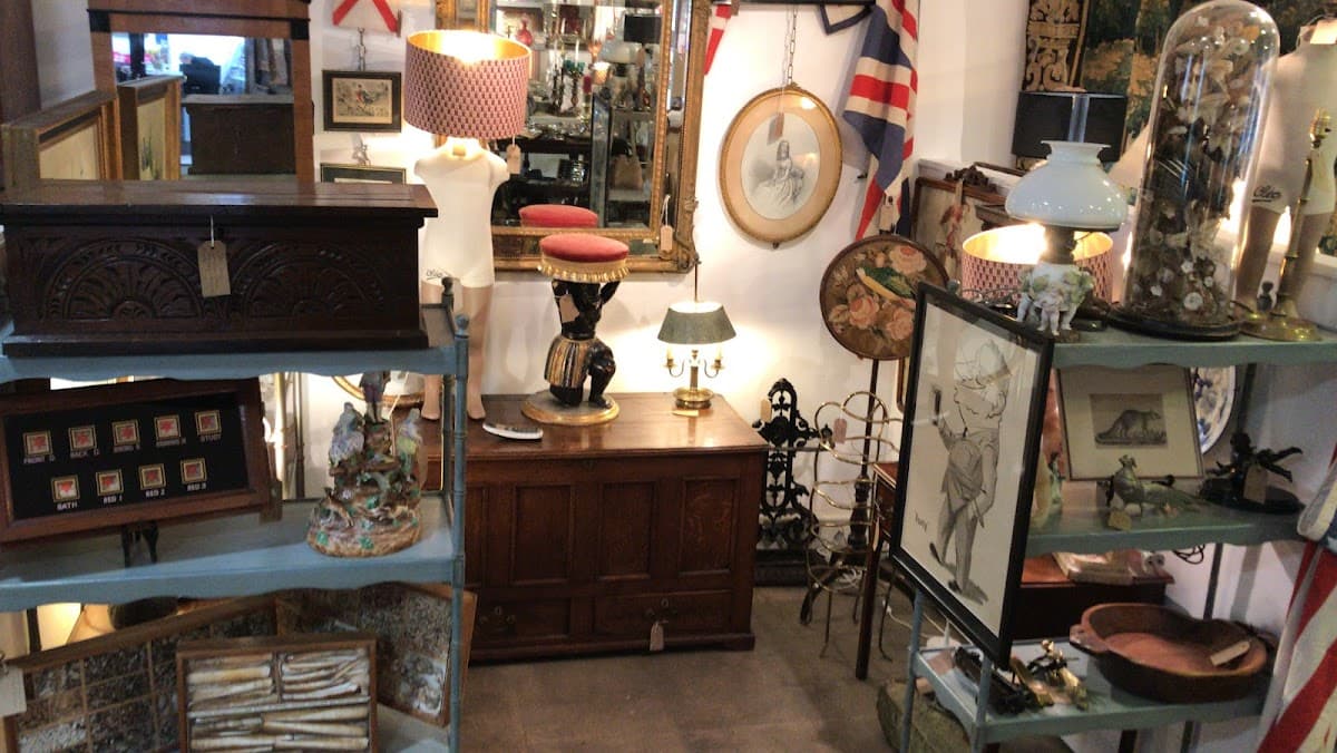 PAADA: Antiques in Petworth UK