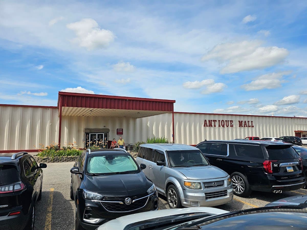 Paramount Antique Mall